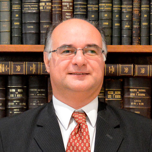 Cr. Javier Bentura Pérez